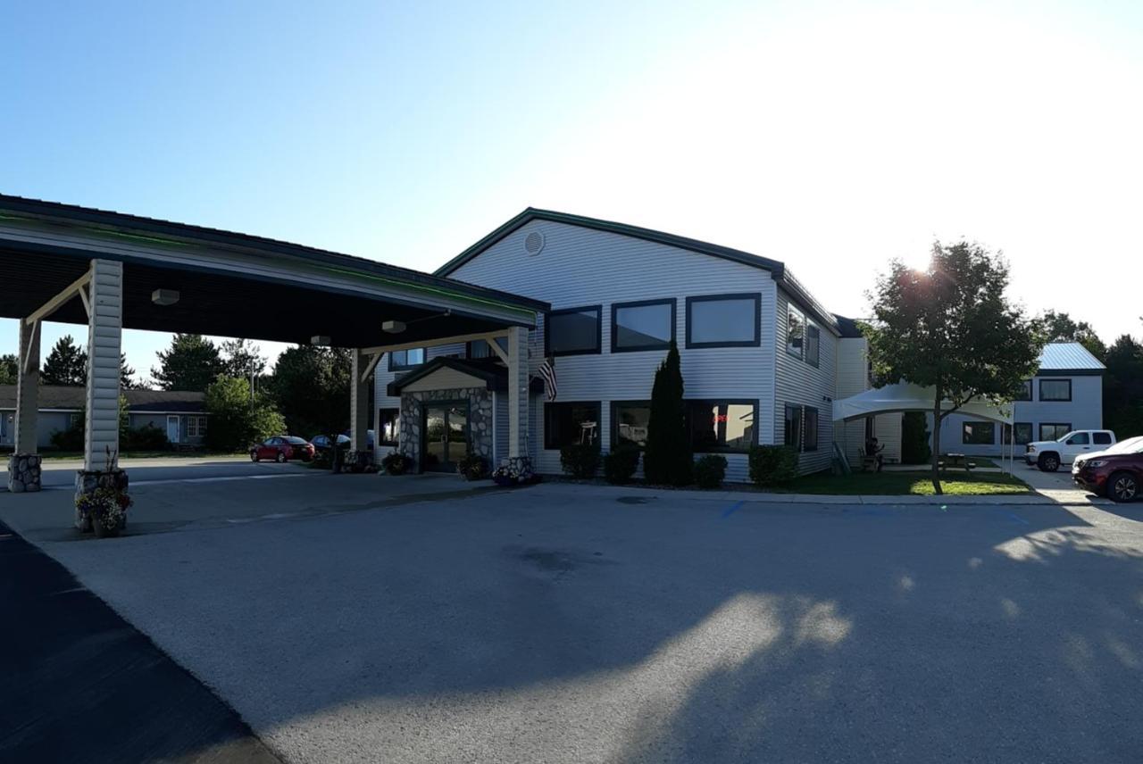 Pleasant Moose Lodge Newberry Eksteriør billede